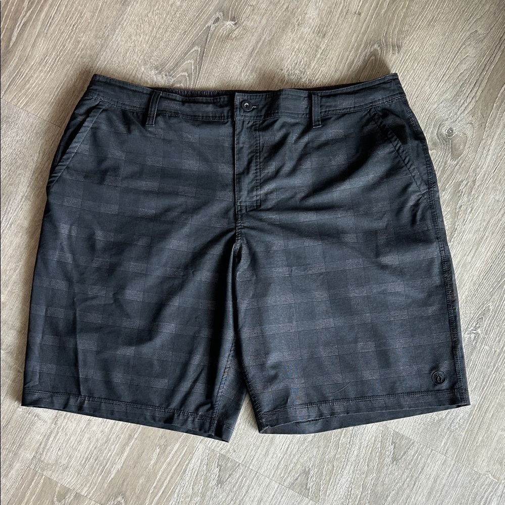 Hang Ten Men's Dark Charcoal Checkered Plaid Shorts
